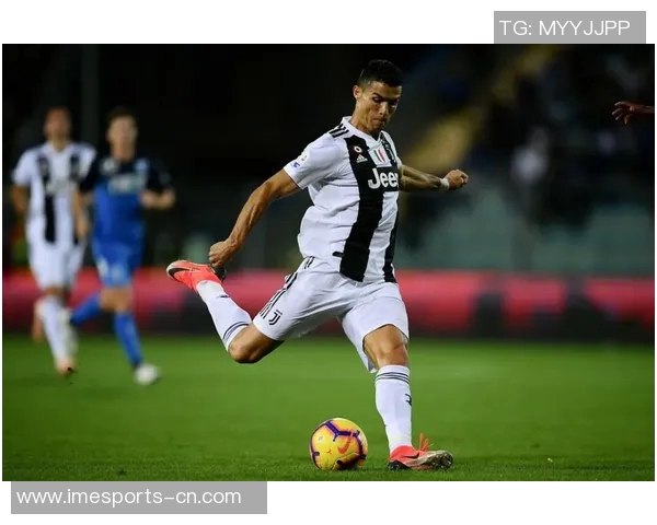 以球星足球册为核心展现绿茵巨星风采与永恒经典瞬间 以球星足球册为核心展现绿茵巨星风采与永恒经典瞬间