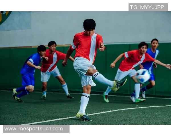 震撼来袭盘点绿茵场上足球巨星高燃瞬间全程热血不断